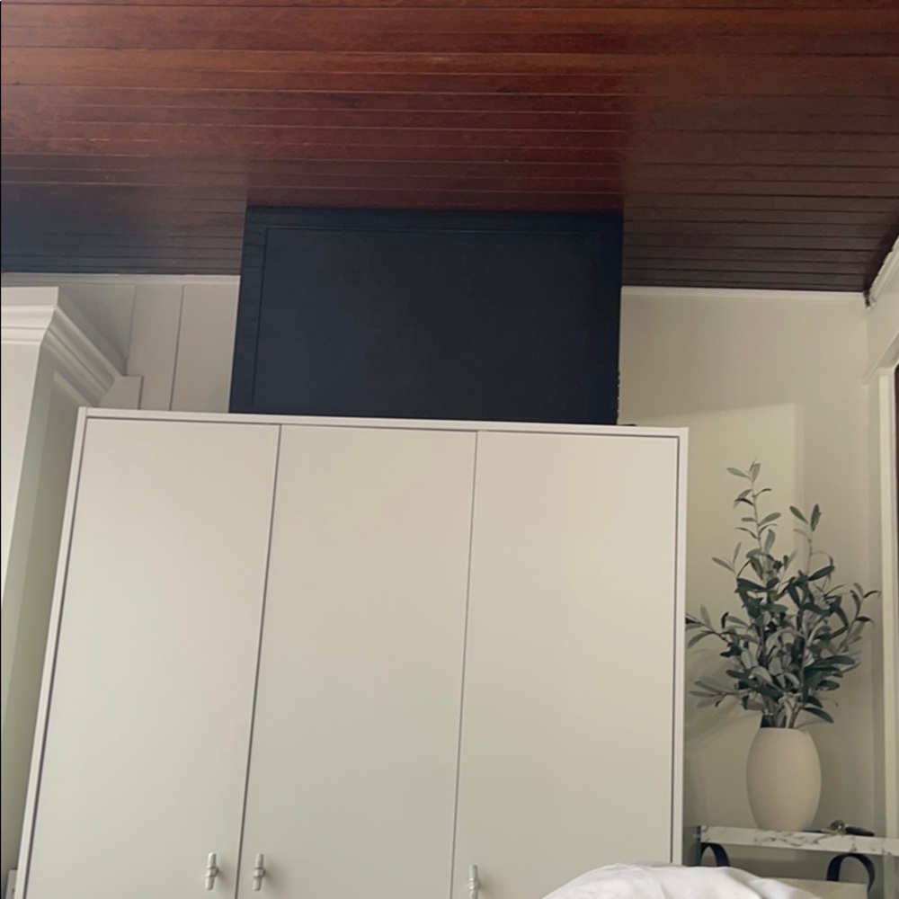 Meet your Posher, Anahit